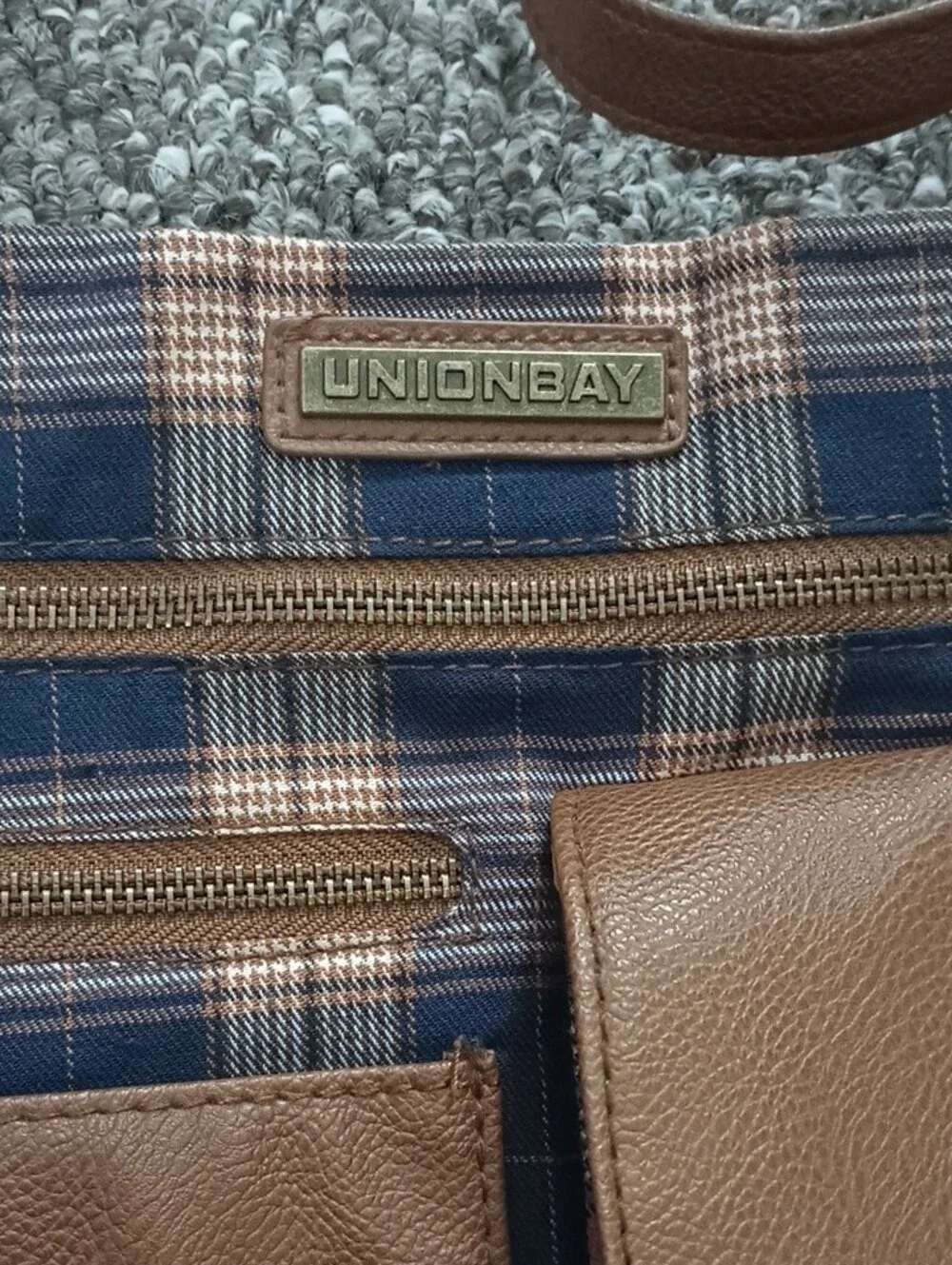 UNIONBAY Navy and Brown Plaid Crossbody Bag Great Condition Messanger Bag